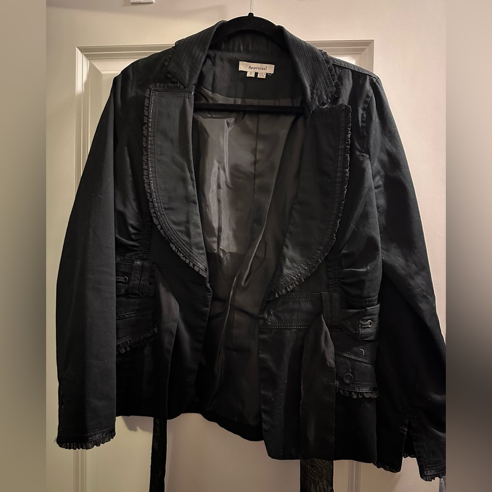 Cute black blazer, size SMALL